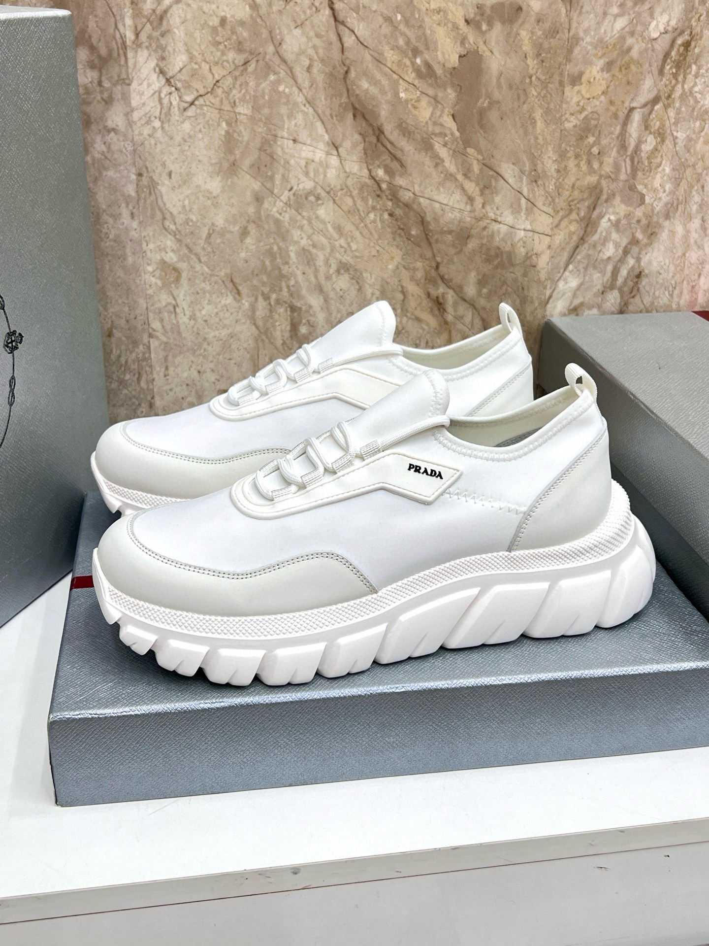 프라다 남자 스니커즈 신발 운동화