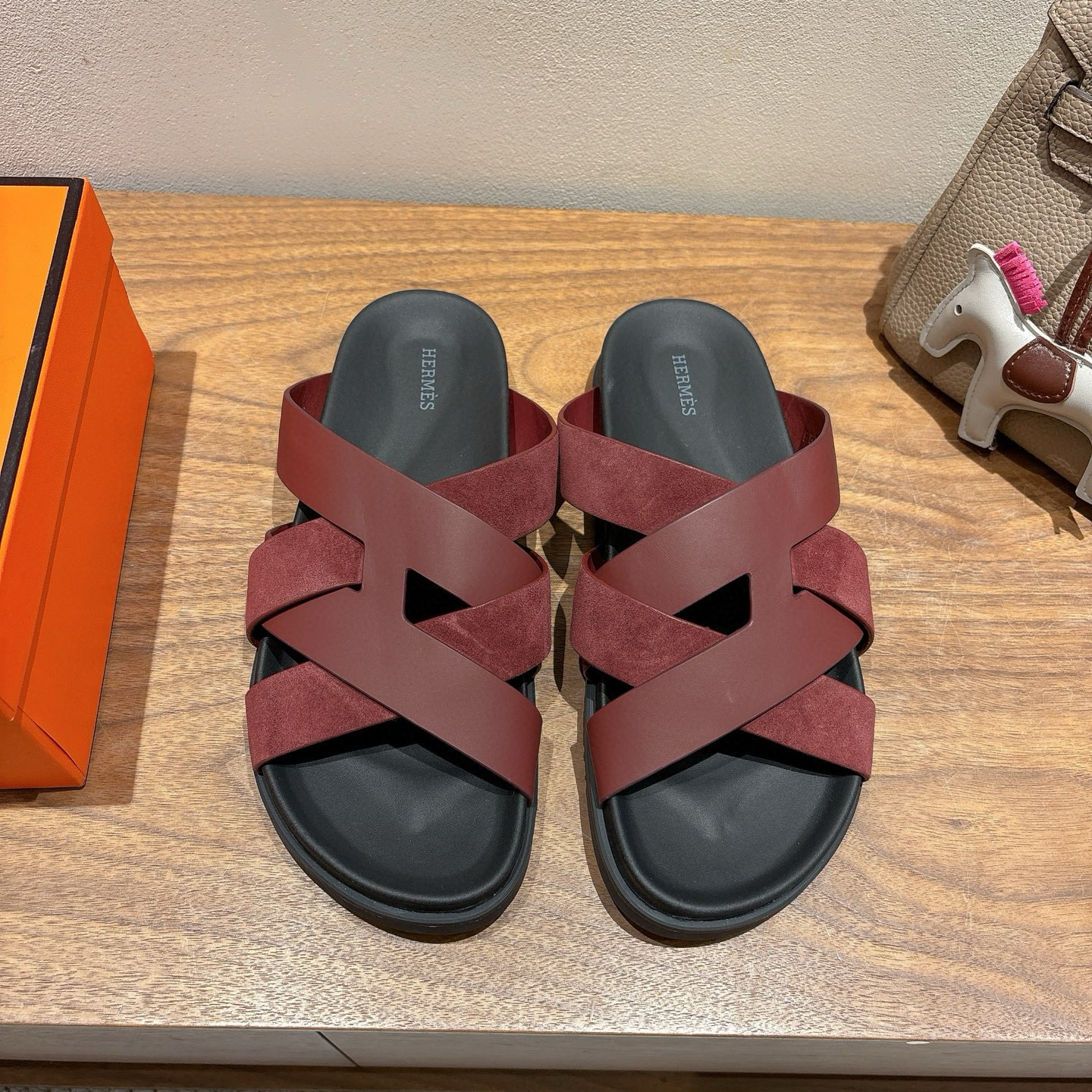 에르메스 남녀공용 슬리퍼