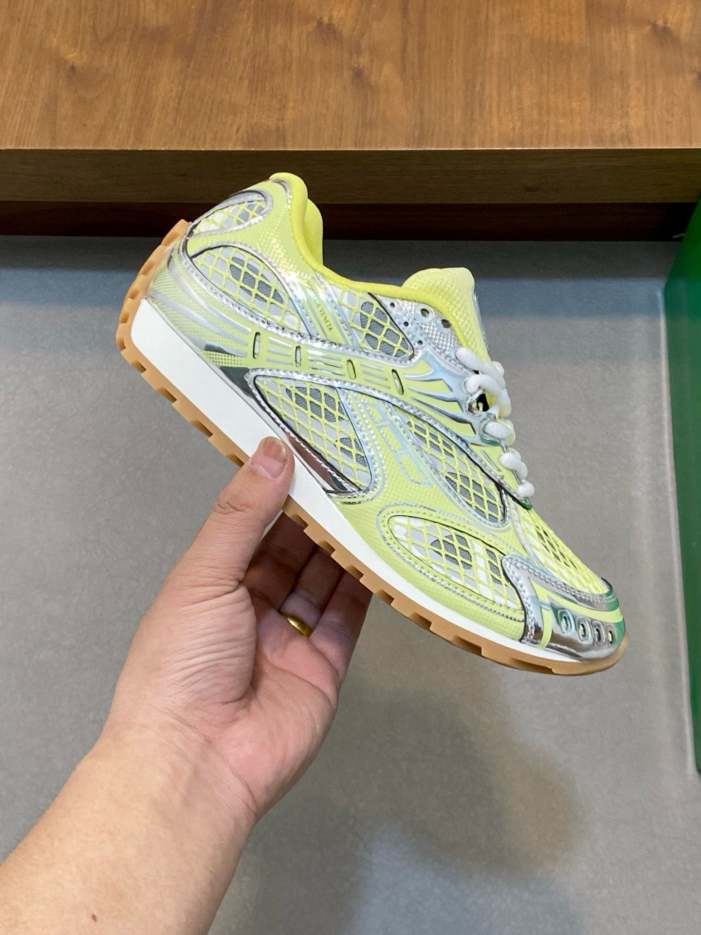 보테가베네타 남녀공용 신발 운동화 스니커즈