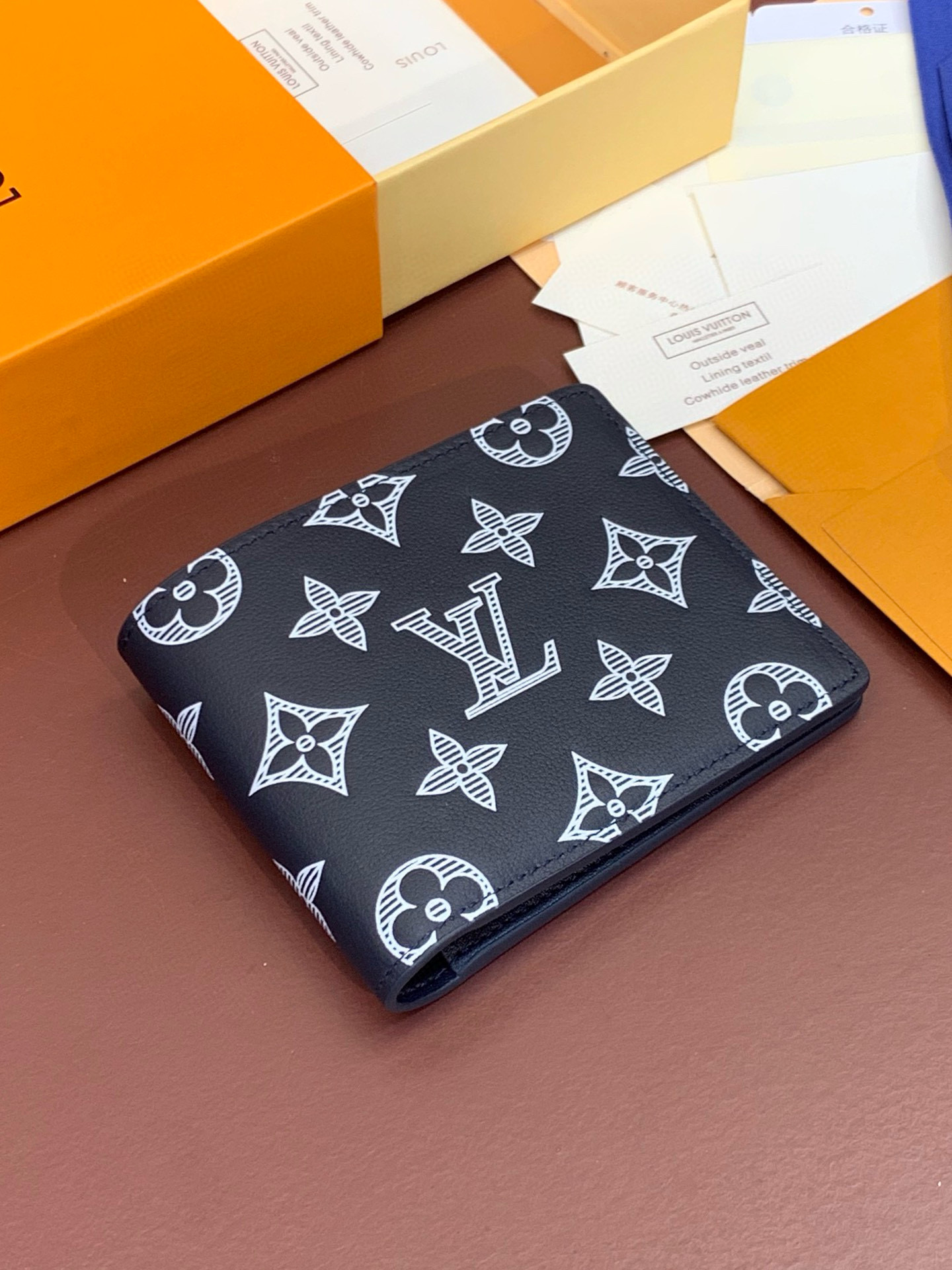 루이비통 남자 반지갑 M61695