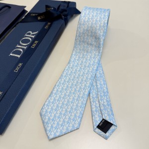 디올 넥타이