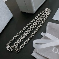 디올 목걸이