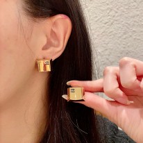 샤넬 귀걸이