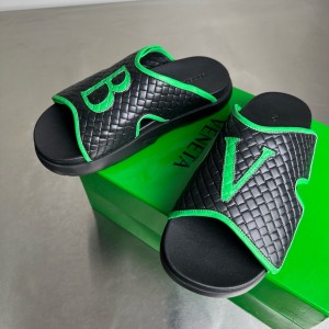 보테가베네타 남자 슬리퍼