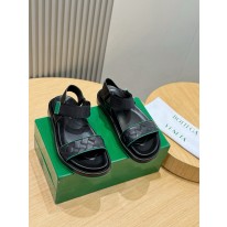 보테가베네타 남자 샌들