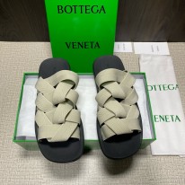 보테가베네타 남자 슬리퍼