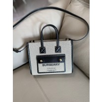 버버리  여자가방