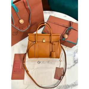 로로피아나 여자가방