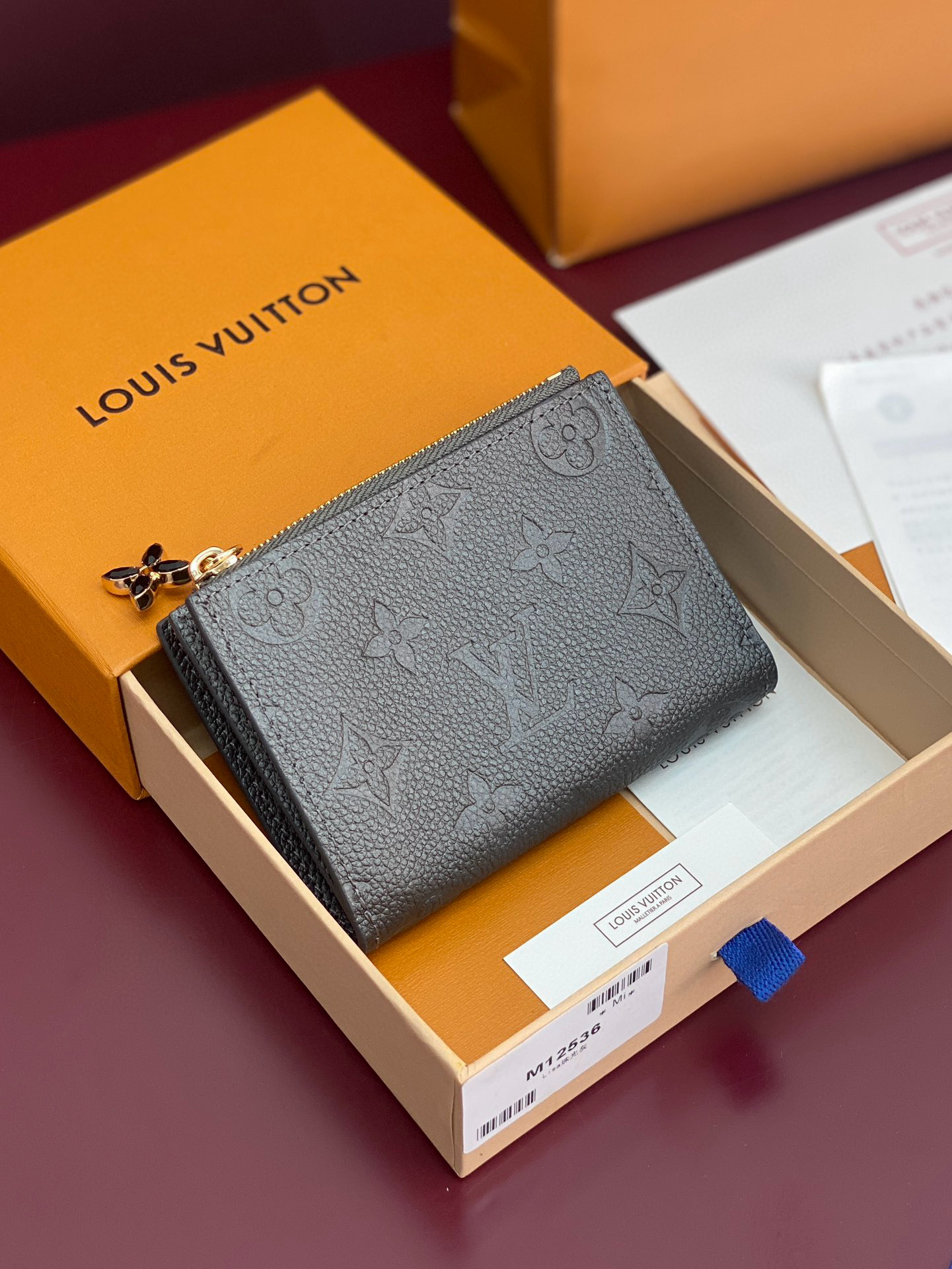 루이비통 M12536 남자 장지갑