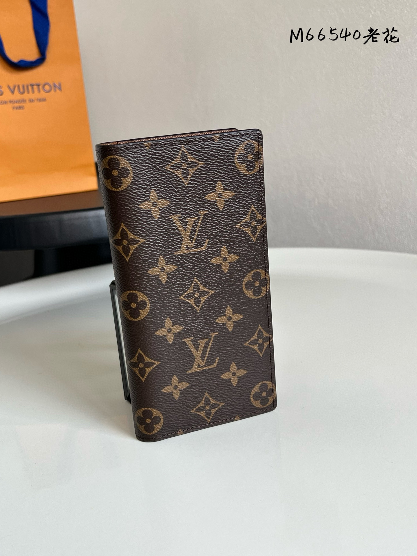 루이비통 M66540 남자 장지갑