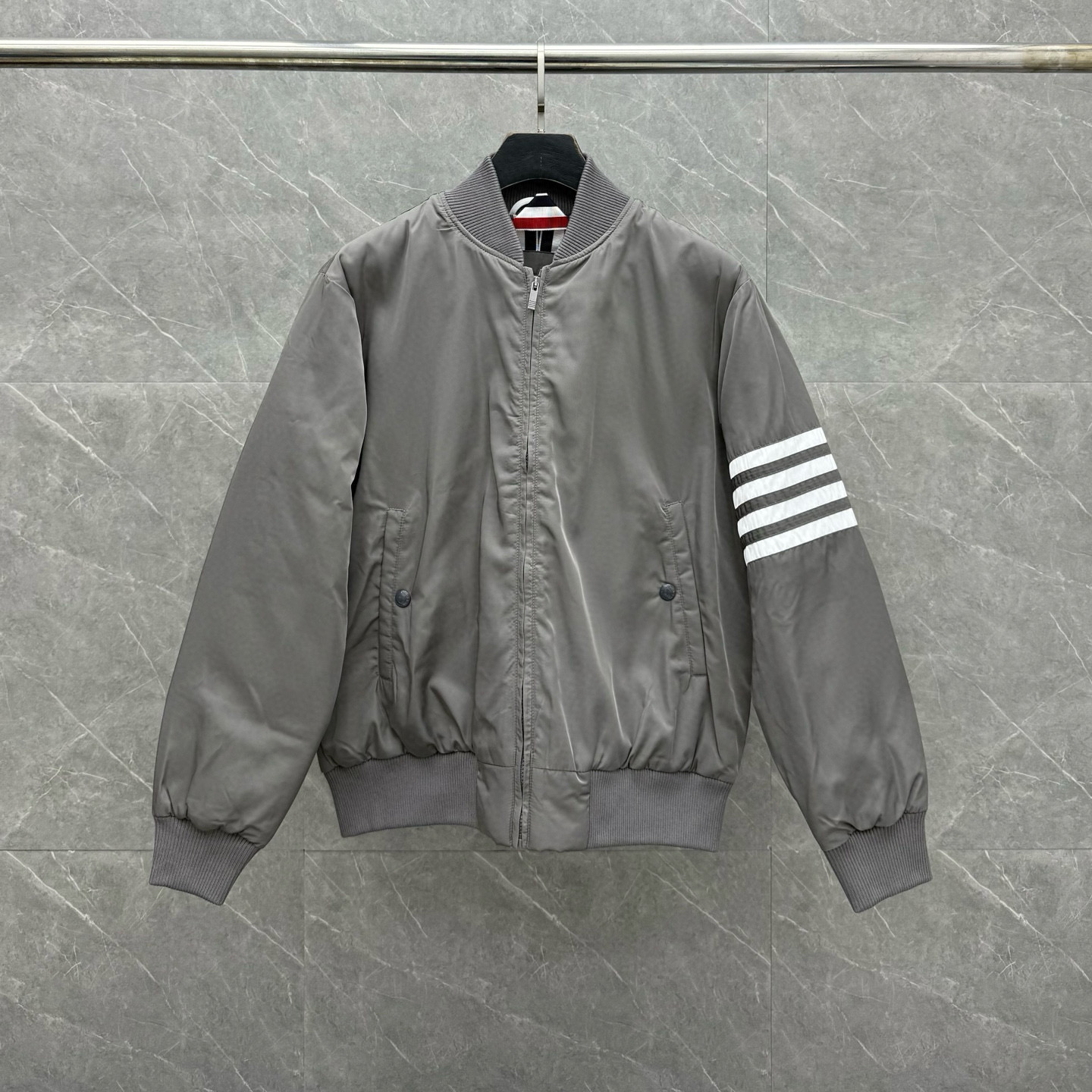 톰브라운 남녀공용 패딩