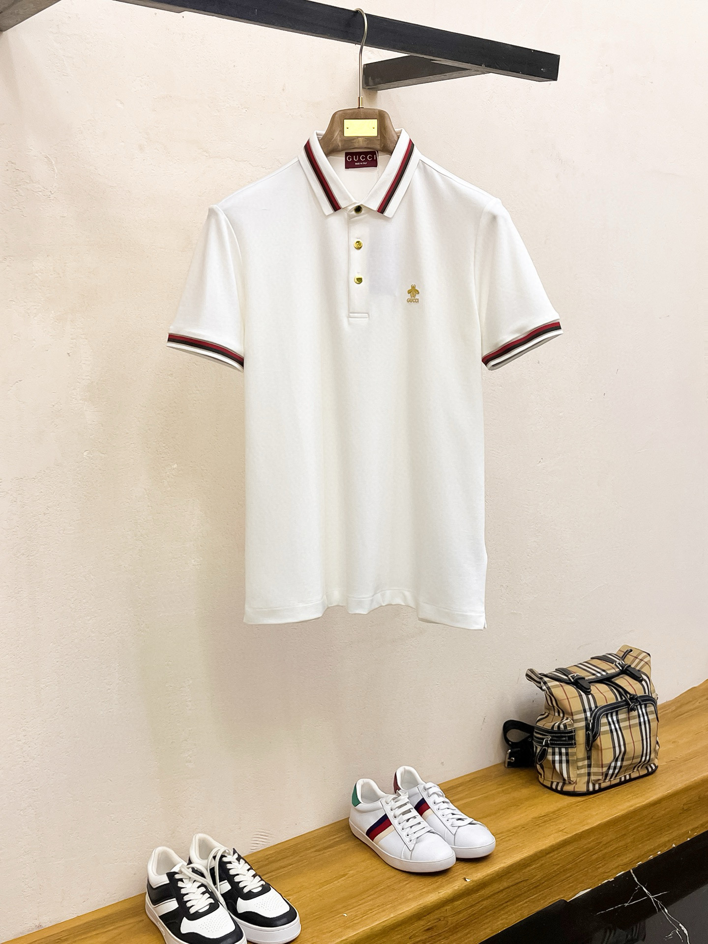 구찌 남자 반팔티