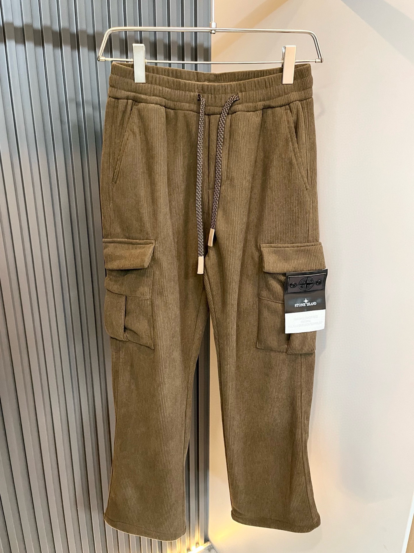 스톤아일랜드 남자 바지